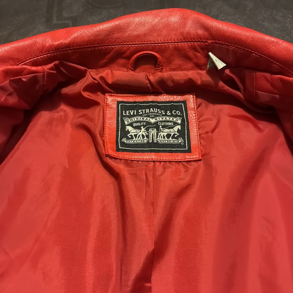 Levi Strauss & Company Red Stunning Jacket Size Large With Silver Hardware - Picture 7 of 12